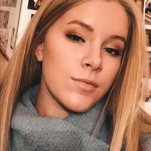 Meet your Posher, Halle